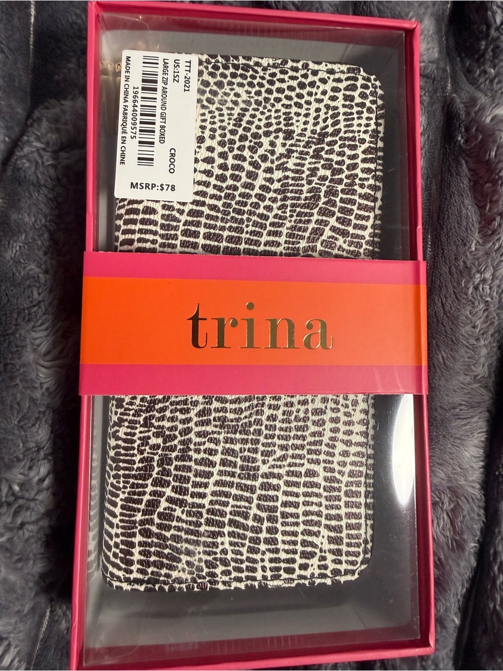 NWT Trina Turk  Large Zip Around Wallet In A Bright Pink Box with Gold Logo